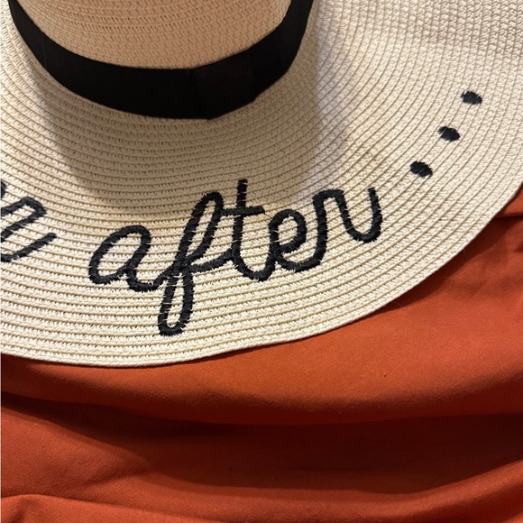 Happily Ever After Sun Hat - Picture 4 of 5